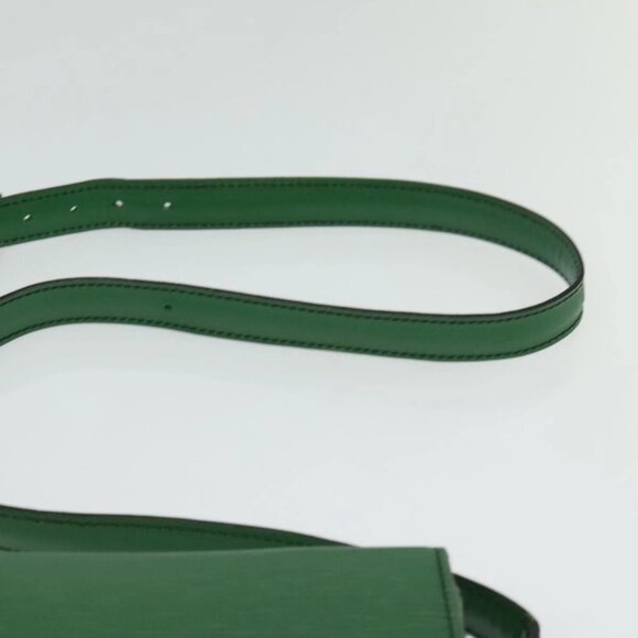 LOUIS VUITTON Epi Cartouchiere MM Shoulder Bag Green M52244 LV Auth 139110 - Picture 9 of 16